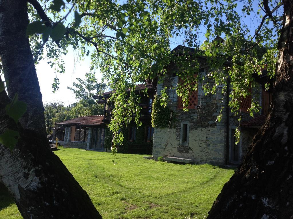 Il Ciliegio Selvatico Apartment Verbania Luaran gambar